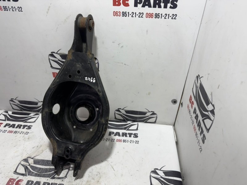 Рычаг подпружинный задний Nissan Rogue T33 2.5