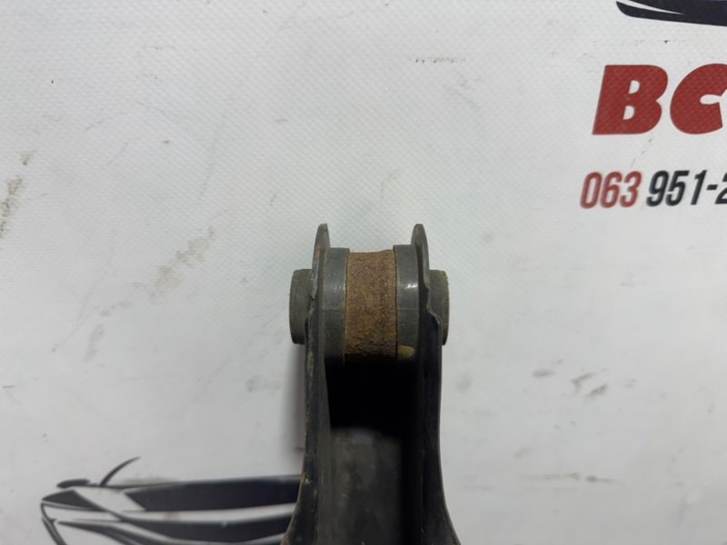 Рычаг подпружинный задний Rogue 2021 T33 2.5