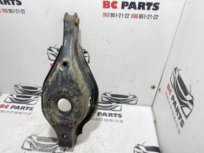 Рычаг подпружинный задний Rogue 2021 T33 2.5