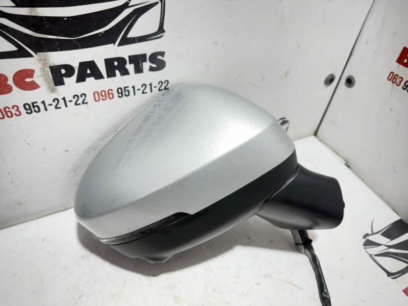 Зеркало заднего вида боковое правое Rogue 2021 T33 2.5