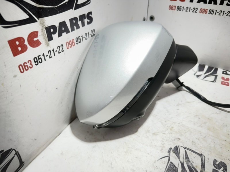 Зеркало заднего вида боковое правое Nissan Rogue T33 2.5