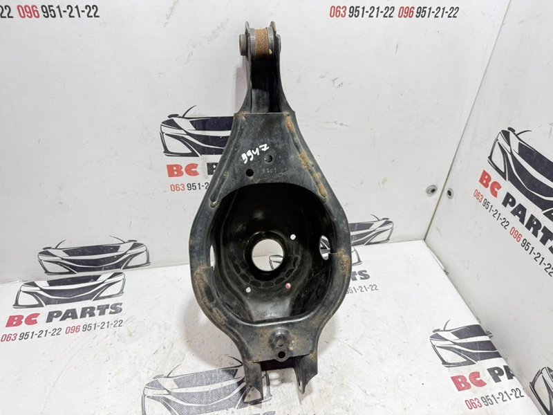 Рычаг подпружинный задний Nissan Rogue 2021 T33 2.5 551B0-6RR0A Б/У