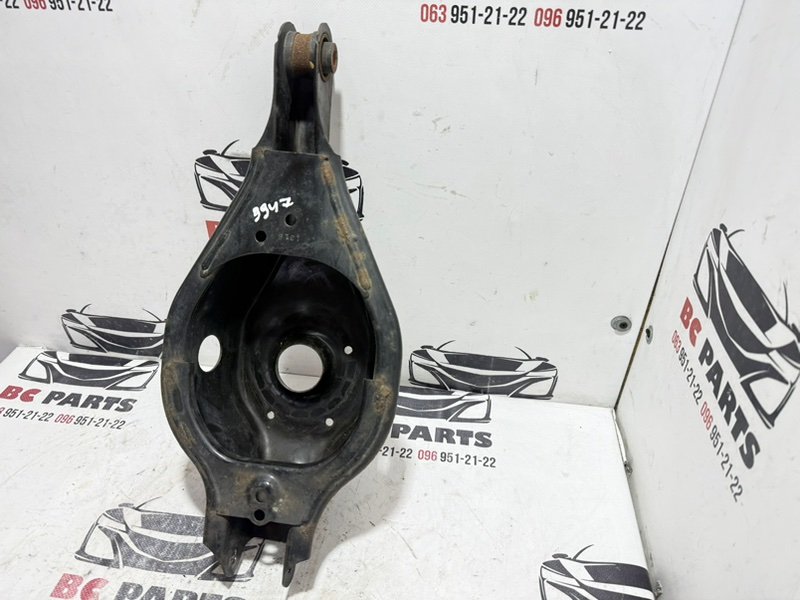 Рычаг подпружинный задний Nissan Rogue T33 2.5