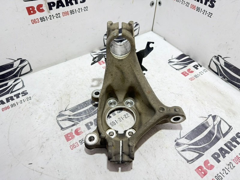 Кулак поворотный передний правый Nissan Rogue 2021 T33 2.5 40014-6RR0A Б/У