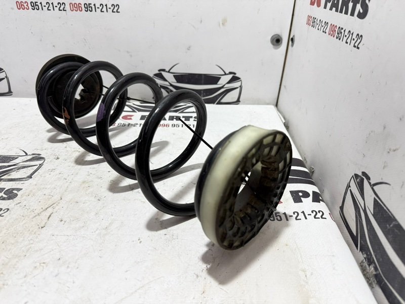 Пружина подвески задняя Rogue 2021 T33 2.5 Пружина подвески задняя Rogue 2021 T33 2.5