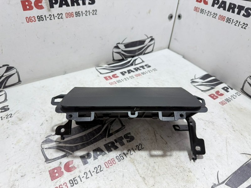 Подушка безопасности в колени передняя левая Rogue 2021 T33 2.5 Подушка безопасности в колени передняя левая Rogue 2021 T33 2.5