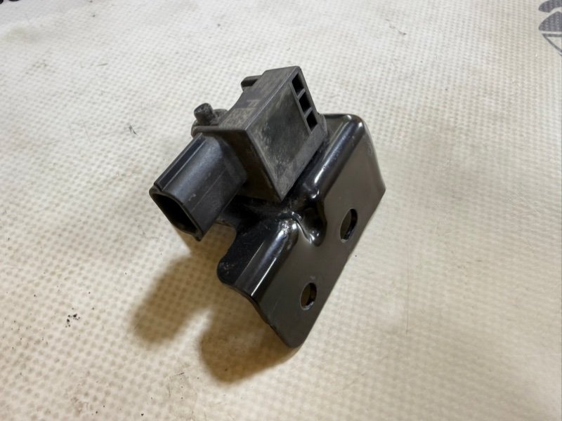 Датчик удара передний Nissan Rogue T33 2.5