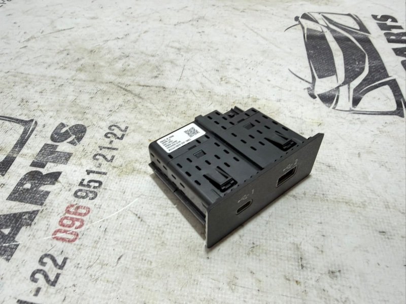 USB разъем Rogue 2021 T33 2.5