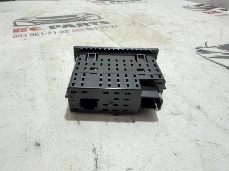 USB разъем Rogue 2021 T33 2.5