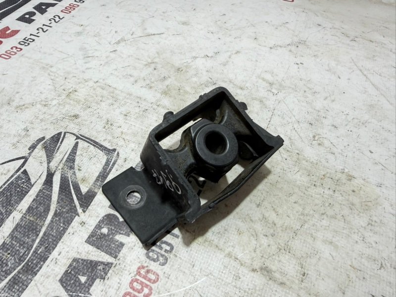 Подушка глушителя Nissan Rogue T33 2.5 Подушка глушителя Nissan Rogue T33 2.5