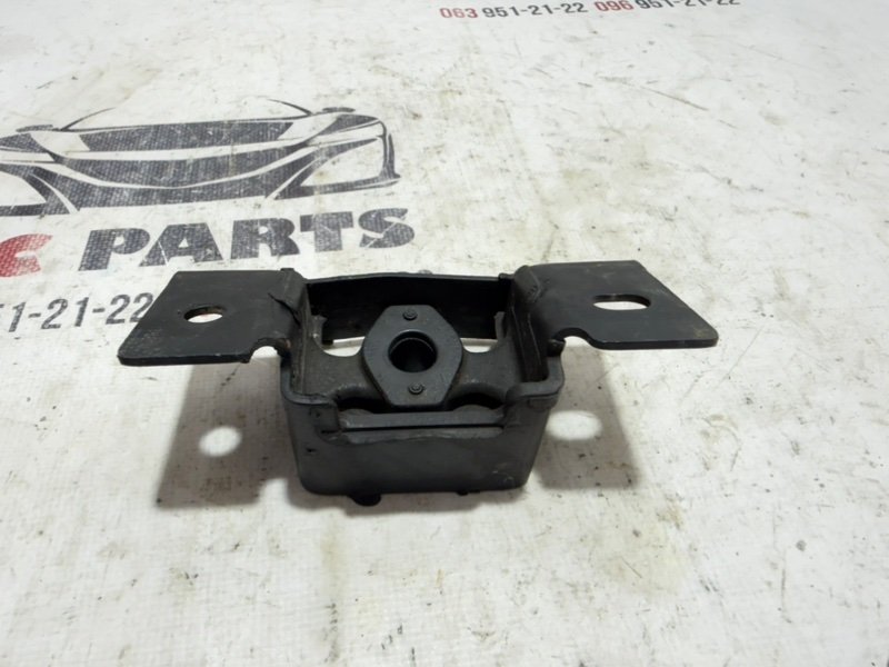 Подушка глушителя Rogue 2021 T33 2.5 Подушка глушителя Rogue 2021 T33 2.5