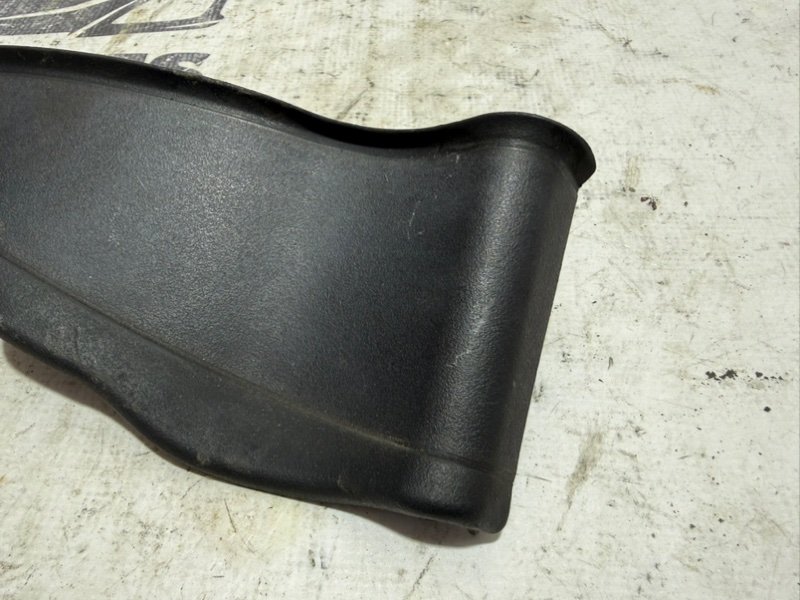 Уголок жабо правый Rogue 2021 T33 2.5