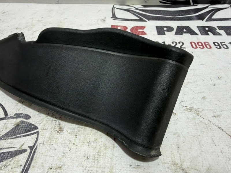 Уголок жабо левый Rogue 2021 T33 2.5