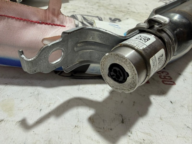 Подушка безопасности боковая штора левая Rogue 2021 T33 2.5