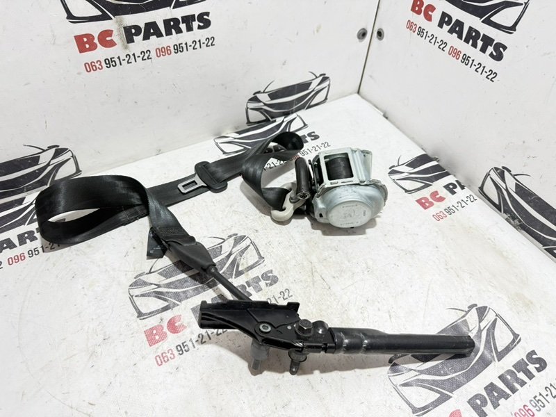 Ремень безопасности передний правый Nissan Rogue 2021 T33 2.5 86884-6RR8A Б/У