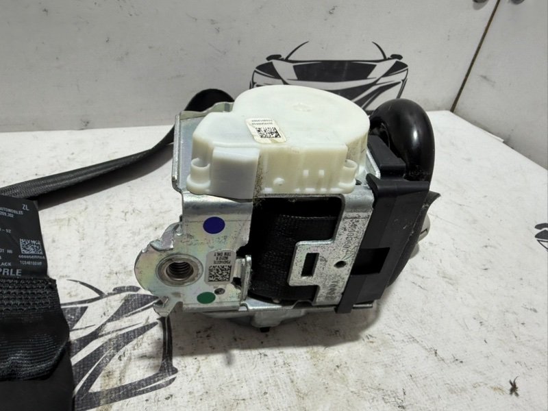 Ремень безопасности передний левый Rogue 2021 T33 2.5