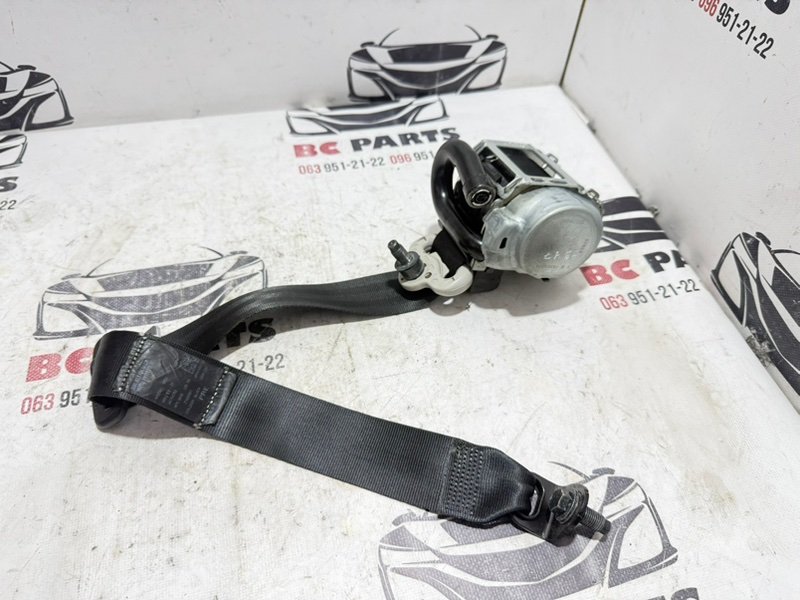 Ремень безопасности задний правый Nissan Rogue 2021 T33 2.5 88884-6RR9A Б/У