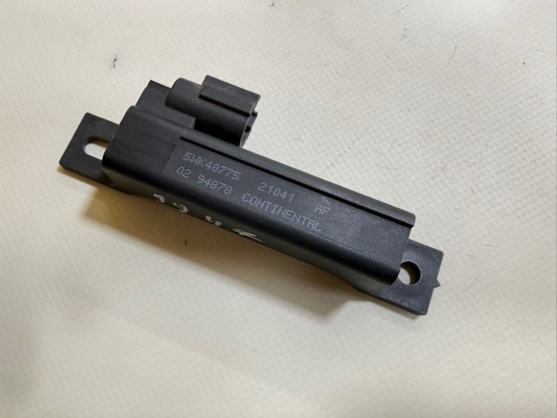 Антенна Nissan Rogue T33 2.5