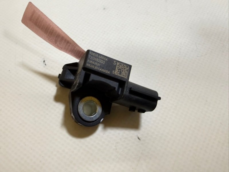 Датчик удара Nissan Rogue 2021 T33 2.5 988306rr0a Б/У