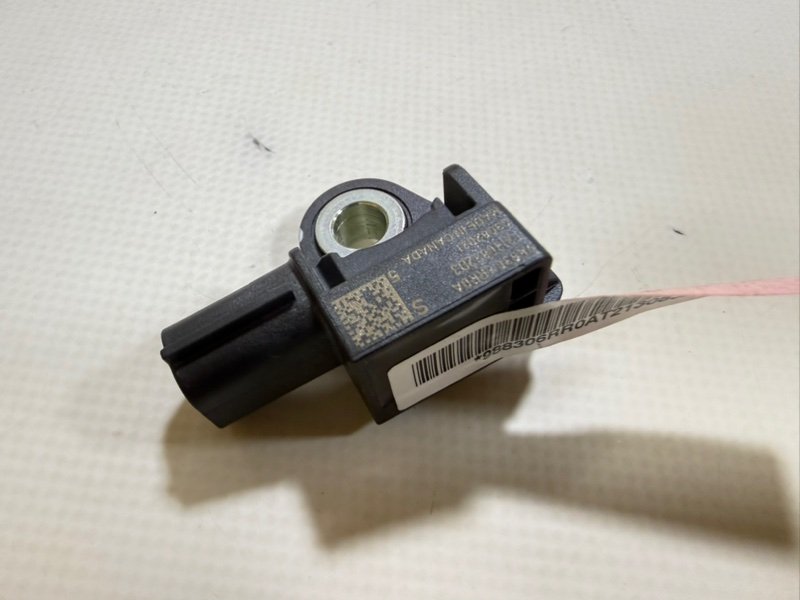 Датчик удара Nissan Rogue T33 2.5