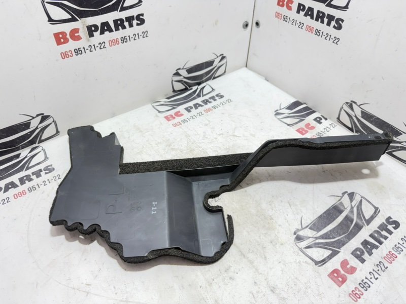 Запчасть дефлектор радиатора левый Nissan Rogue 2021 T33 2.5 21559-6RA5A Б/У Дефлектор радиатора левый Nissan Rogue 2021 T33 2.5 21559-6RA5A Б/У