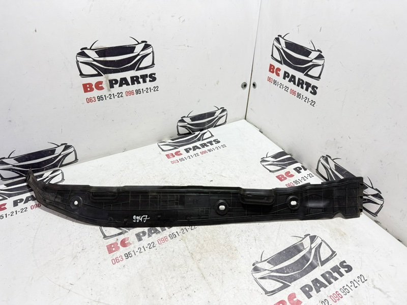 Пыльник крыла передний правый Rogue 2021 T33 2.5