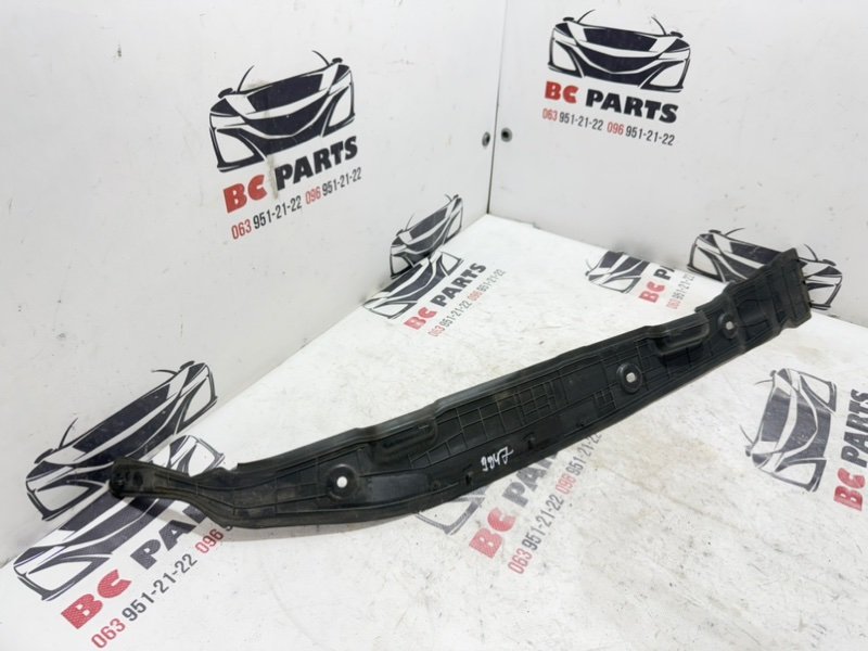 Пыльник крыла передний правый Rogue 2021 T33 2.5