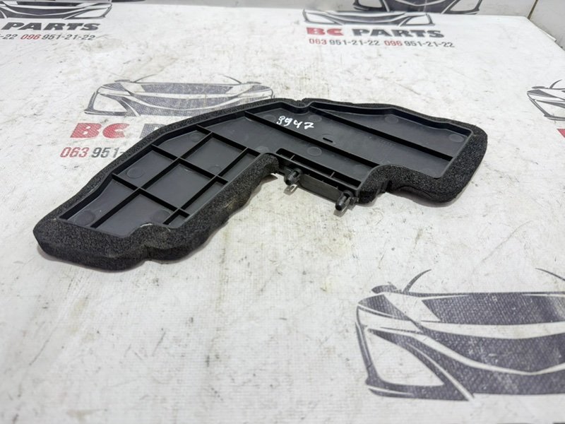 Накладка крыла передняя Rogue 2021 T33 2.5