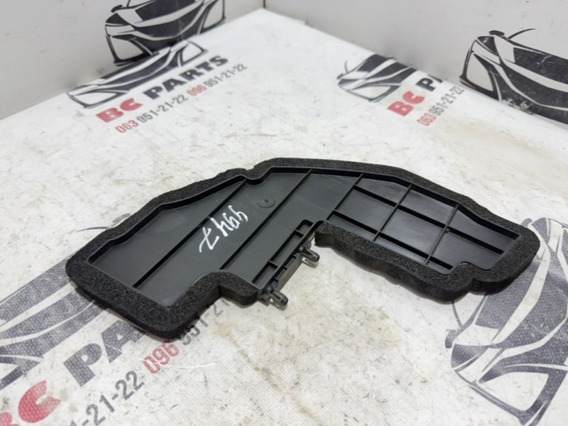 Накладка крыла передняя Rogue 2021 T33 2.5