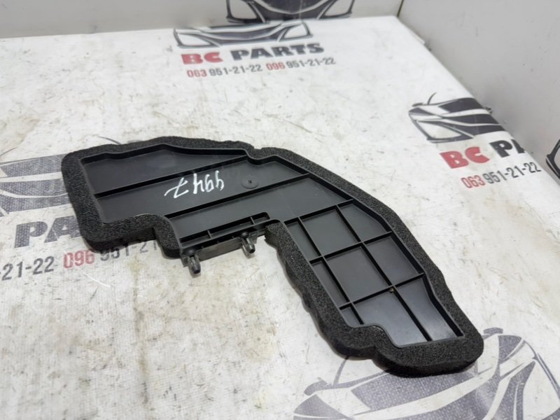 Накладка крыла передняя Rogue 2021 T33 2.5