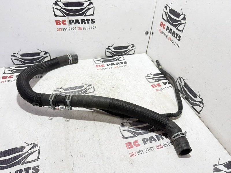 Патрубок радиатора Rogue 2021 T33 2.5