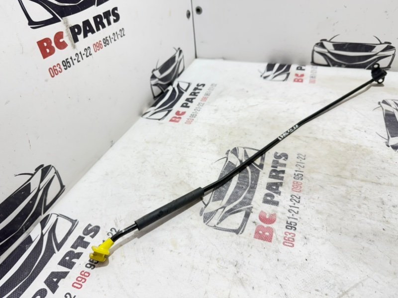 Упор капота Kia Sportage