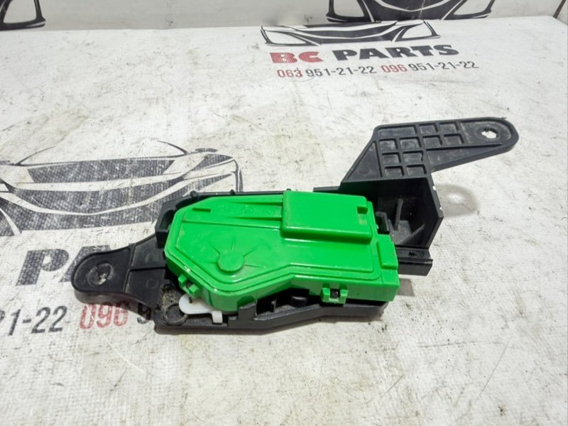 Замок лючка бензобака Sportage 2017