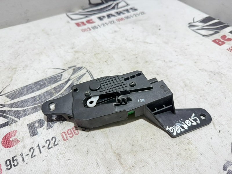 Замок лючка бензобака Sportage 2017