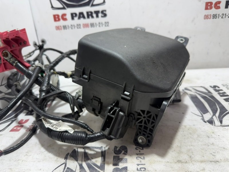 Корпус блока предохранителей 3 2021 2.5