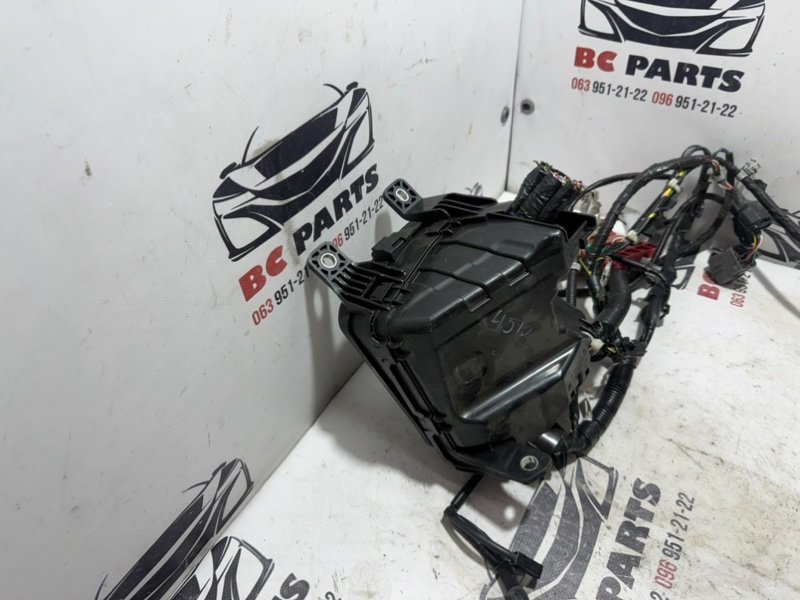 Корпус блока предохранителей 3 2021 2.5