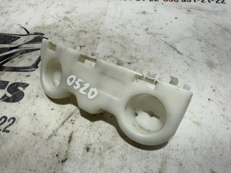 Направляющая бампера передняя правая Nissan Kicks 1.6