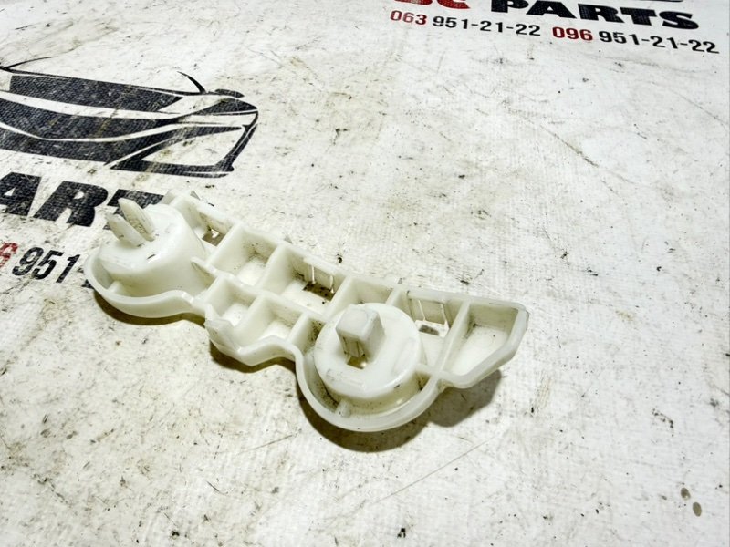 Направляющая бампера передняя правая Kicks 2021 1.6