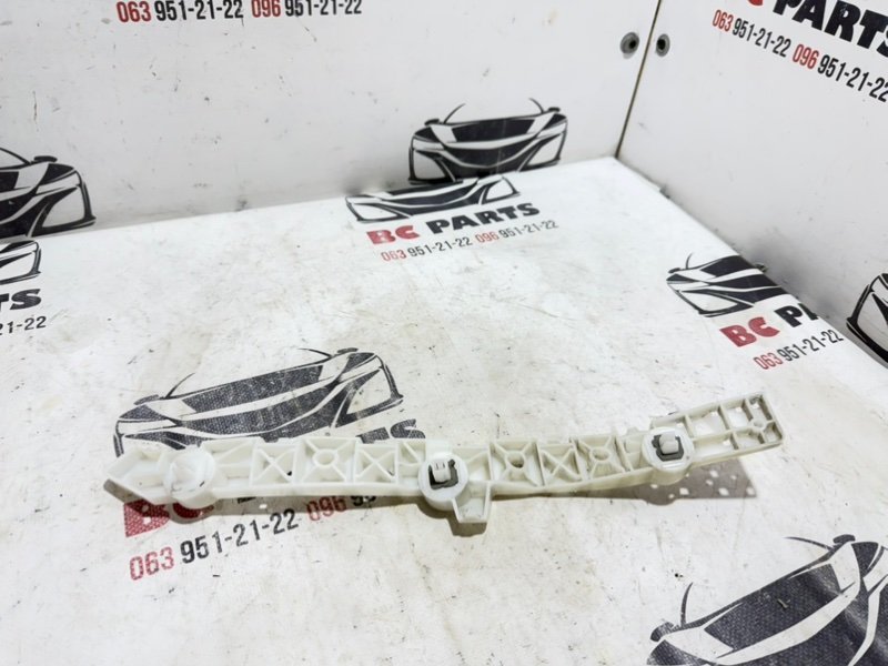 Направляющая бампера задняя левая Kicks 2021 1.6