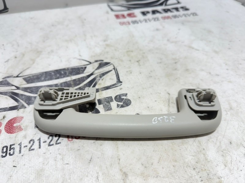 Ручка потолка задняя правая Rogue 2021 T33 2.5
