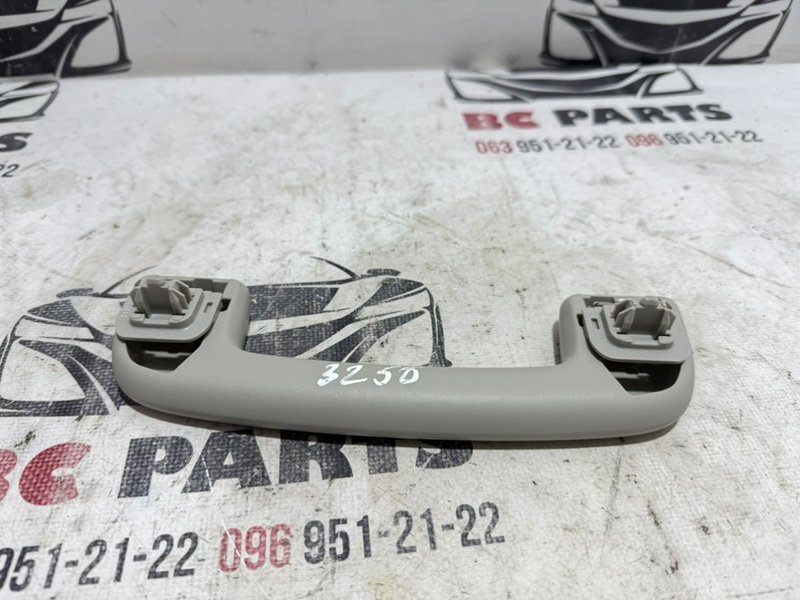 Ручка потолка передняя Rogue 2021 T33 2.5