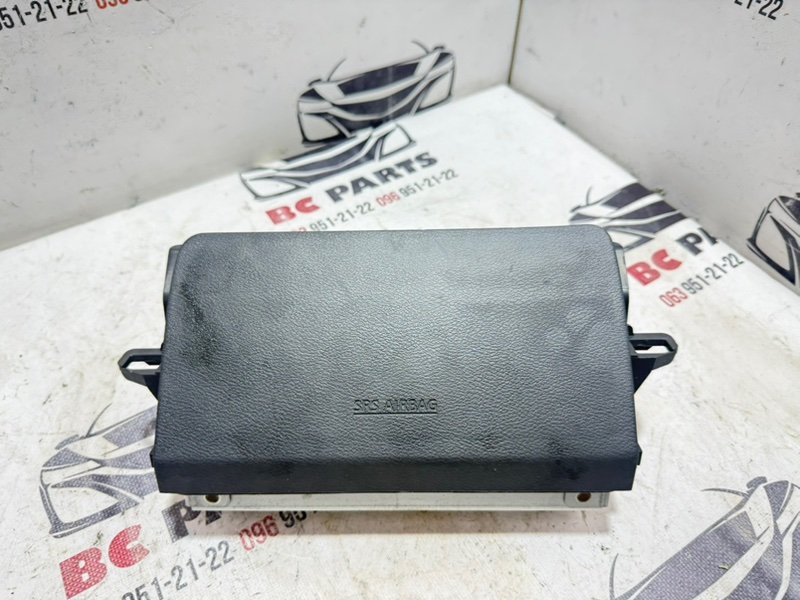 Подушка безопасности в колени передняя левая Nissan Rogue 2021 T33 2.5 985R0-6RR8A Б/У