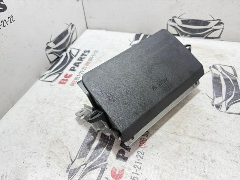 Подушка безопасности в колени передняя левая Nissan Rogue T33 2.5