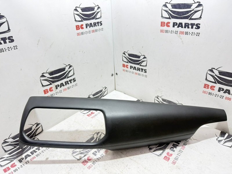 Накладка торпедо Nissan Rogue 2021 T33 2.5 682116RB0A Б/У