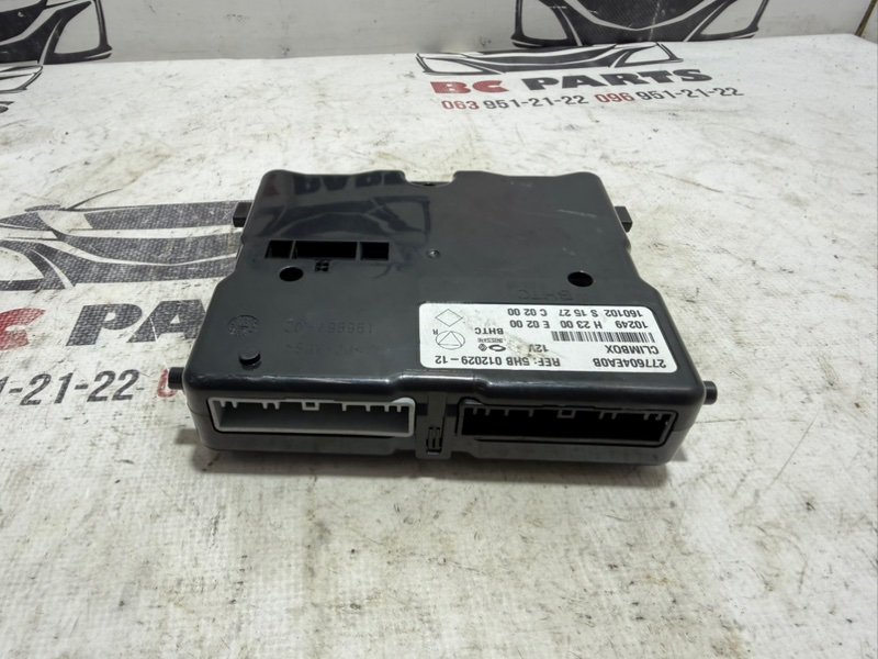 Блок управления климат-контролем Rogue 2016-2020 T32 2.5