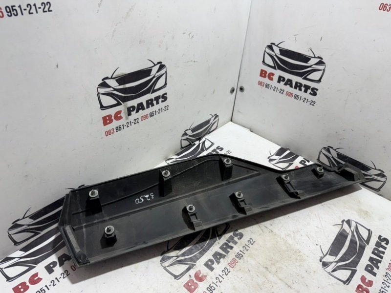 Накладка двери задняя правая Rogue 2021 T33 2.5