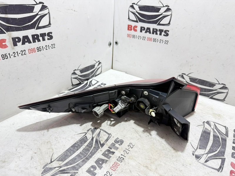 Фонарь наружный (в крыло) задний правый Rogue 2022 T33 1.5 Фонарь наружный (в крыло) задний правый Rogue 2022 T33 1.5