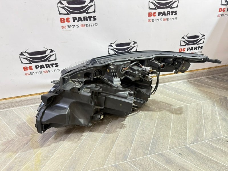 Фара Led правая Rogue 2022 T33 1.5