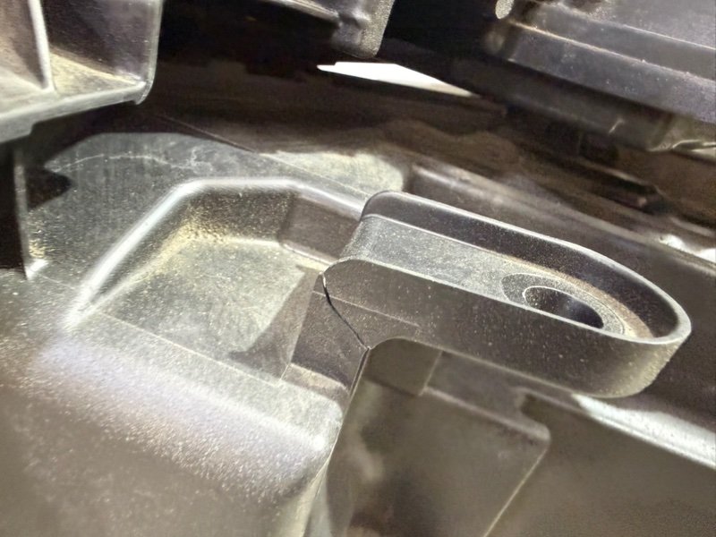 Фара Led правая Rogue 2022 T33 1.5