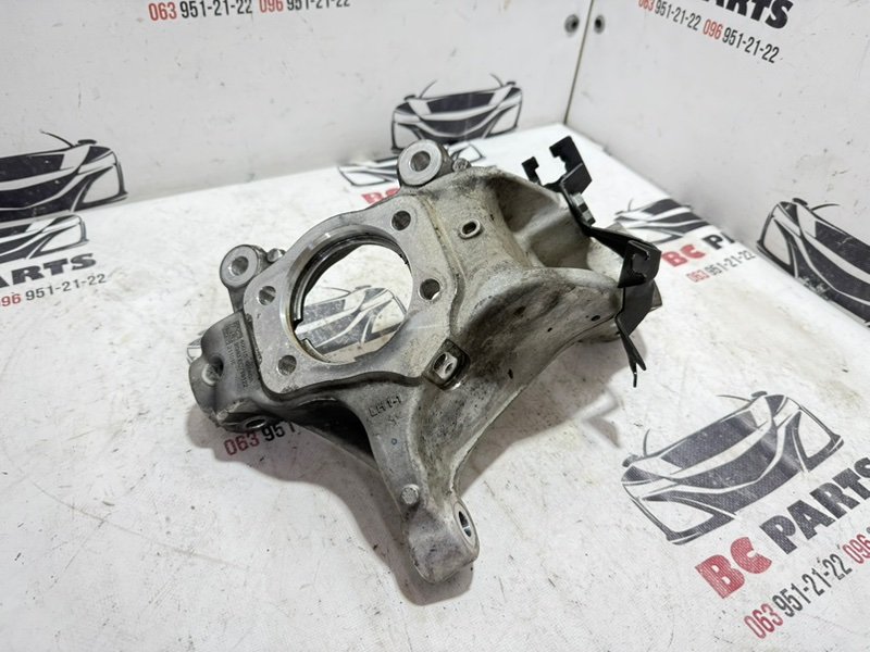 Кулак поворотный передний левый Rogue 2022 T33 1.5